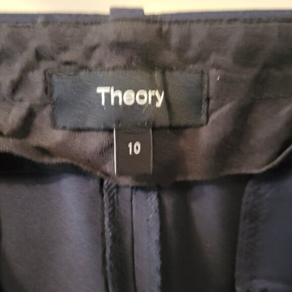 Theory Women's Wool Suit - Blazer & Pants. Navy Blue - Picture 4 of 14